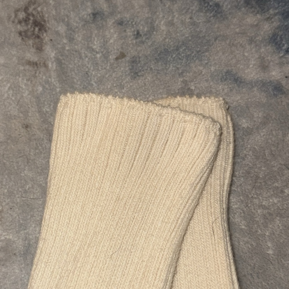 Cream Socks - Picture 5 of 5